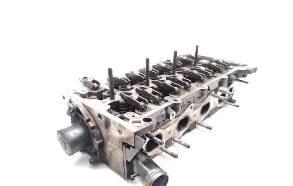 Opel Astra J Engine head 55576540