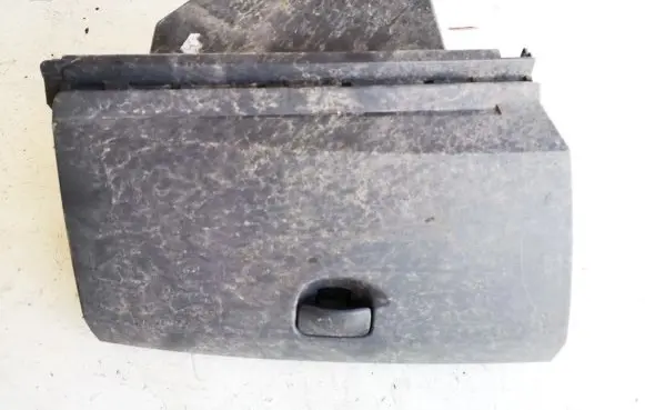 Renault Megane II Glove box 8200078820 8200179946