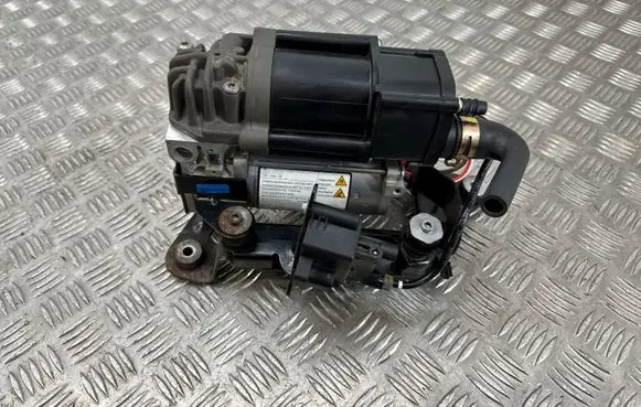 BMW 5 G30 G31 G38 Air suspension compressor/pump