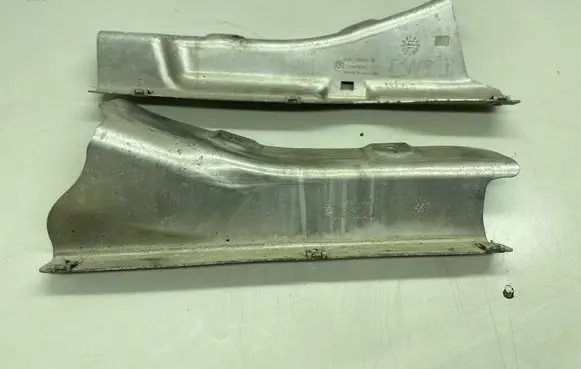 BMW 5 F10 F11 Heat shield in engine bay 7185204 24640010