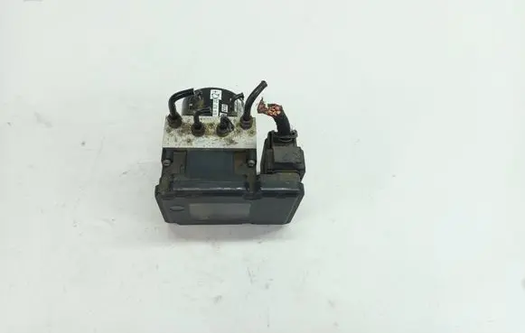 Volkswagen Golf VI ABS Pump 1K0614517DG 1K0907379BJ