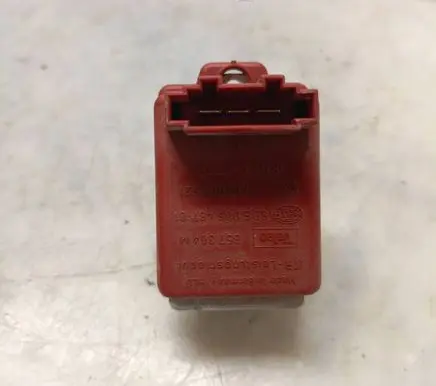 Audi A6 S6 C5 4B Heater blower motor/fan resistor 1J0907521 657364M 5DS00646701