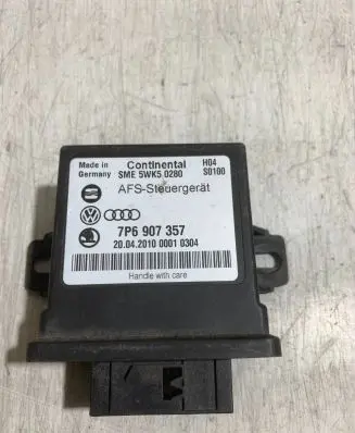 Volkswagen Touareg II Light module LCM 7P6907357
