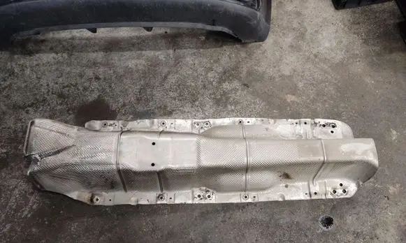 Volkswagen Golf Plus Exhaust heat shield 