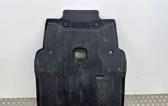 Mercedes-Benz CLA C117 X117 W117 Engine splash shield/under tray A2465200123