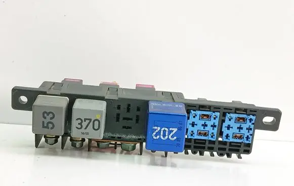 Audi A4 S4 B5 8D Fuse box set 8L0941822A 896083000