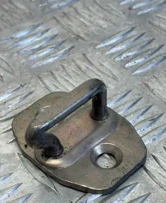Mercedes-Benz Sprinter W901 W902 W903 W904 Front door lock loop/hook striker A9067200004 A1GR0