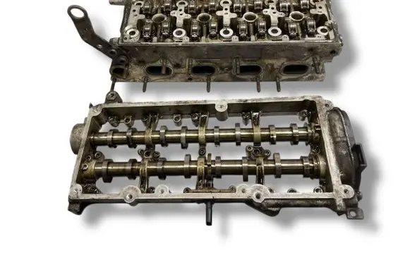 Seat Leon (5F) Engine head 04L103292F 04L103308C