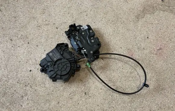 BMW 5 G60 G61 Tailgate/trunk/boot lock/catch/latch 9466969 6367210