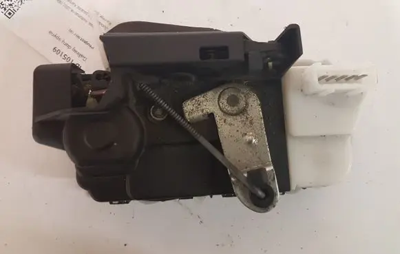 Peugeot 607 Rear door lock