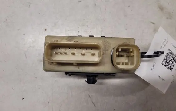 Citroen C5 Glow plug pre-heat relay 018010951 9652021180