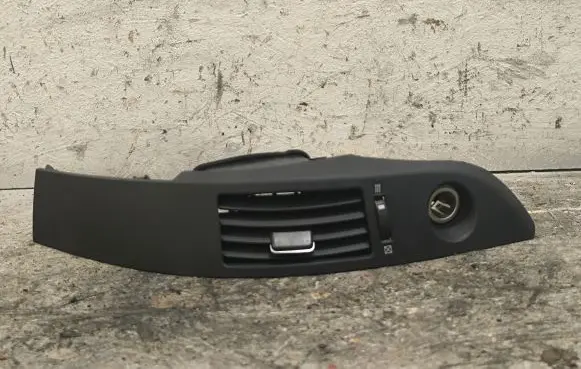 Toyota Corolla Verso AR10 Dash center air vent grill 6556444010