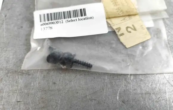 Mercedes-Benz S W222 Nuts/bolts a0069903512