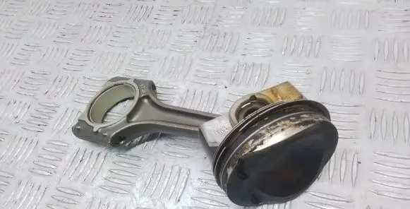 Volkswagen PASSAT B7 USA Piston with connecting rod 06LH