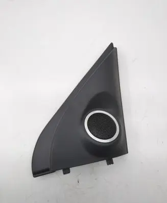 Mitsubishi Outlander Front door speaker