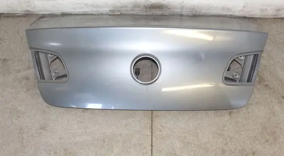 Volkswagen PASSAT B6 Tailgate/trunk/boot lid