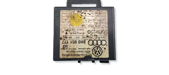Audi A4 S4 B6 8E 8H Alarm control unit/module 8H0951177
