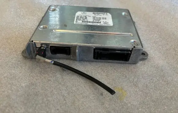 Mercedes-Benz S W221 Bluetooth control unit module A2218708992 2218708992