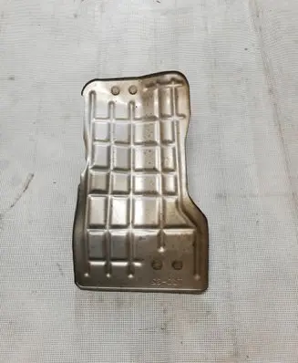 Exhaust heat shield