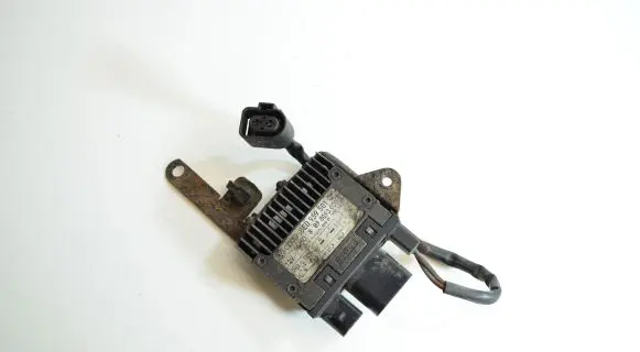 Audi A6 S6 C6 4F Coolant fan relay 8E0959501 898093000