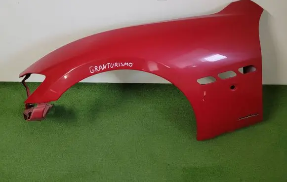 Maserati GranTurismo Fender 