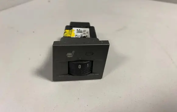 Opel Vectra C Seat heating switch 13138252 138252