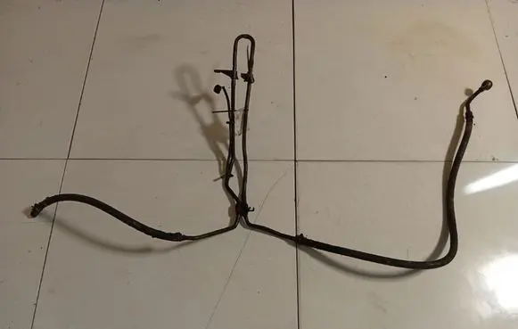Volkswagen PASSAT B5.5 Power steering hose/pipe/line 