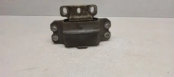 Skoda Octavia Mk2 (1Z) Gearbox mount 1K0199555