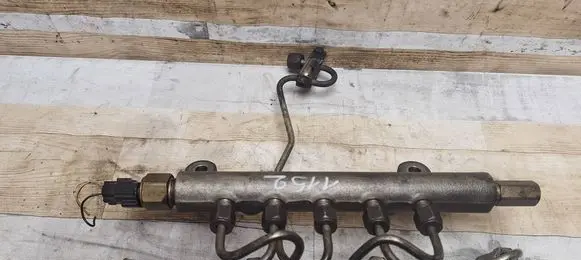 Fuel main line pipe