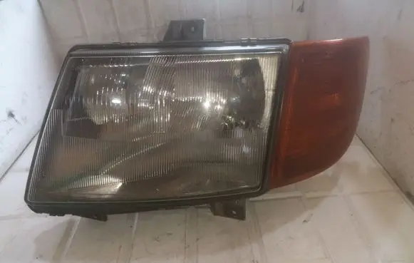Mercedes-Benz Vito Viano W638 Headlight/headlamp