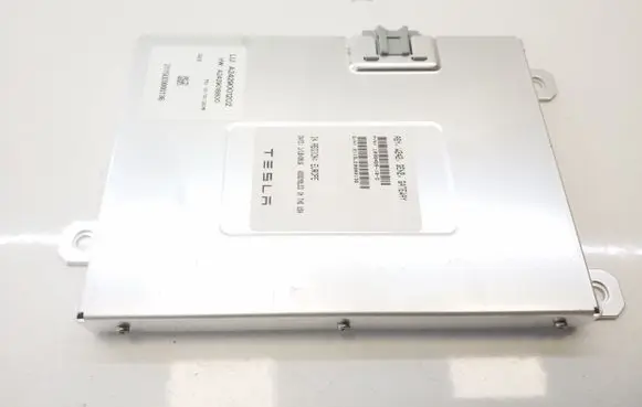 Mercedes-Benz B W246 W242 Gateway control module 103946510D W2429001202