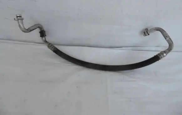 Opel Vivaro Air conditioning (A/C) pipe/hose 93457399