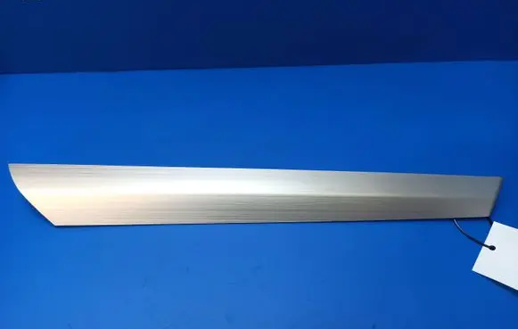 BMW X4 F26 Front door trim bar 7367212 18300410 26071RH