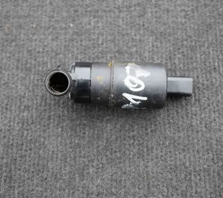 Peugeot 107 Windscreen/windshield washer pump 8200031805