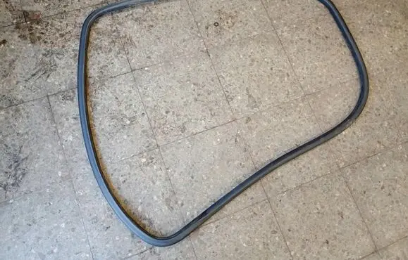 Volkswagen PASSAT B6 Rubber seal rear door 3c5867913b
