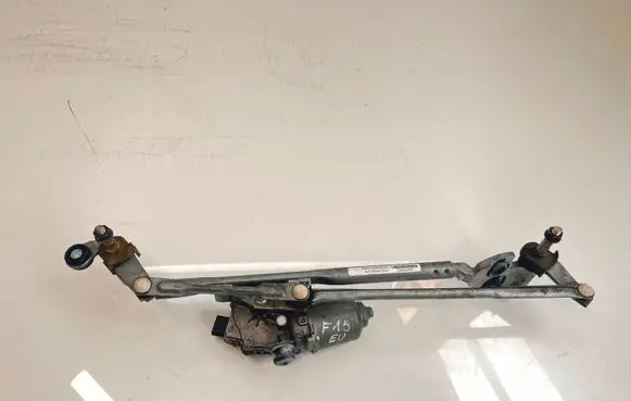 BMW X5 F15 Front wiper linkage and motor 7292653