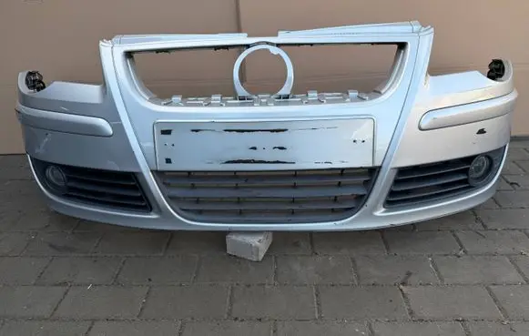Volkswagen Polo IV 9N3 Front bumper 6Q0807221C