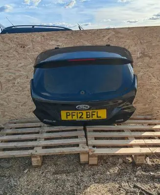 Ford Focus Tailgate/trunk/boot lid