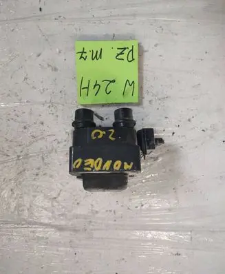 Ford Mondeo Mk III High voltage ignition coil 988745146
