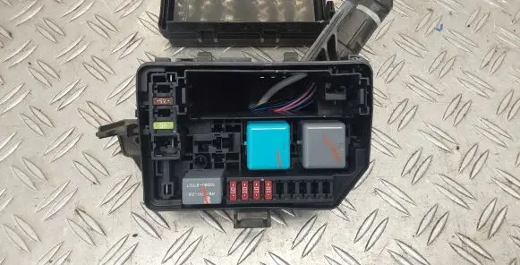 Toyota Yaris Fuse box set