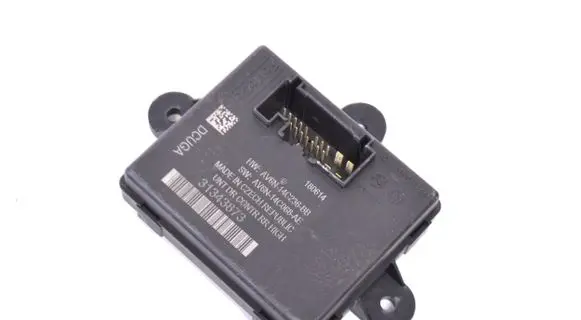 Volvo V40 Door control unit/module 31343873 3M23520E