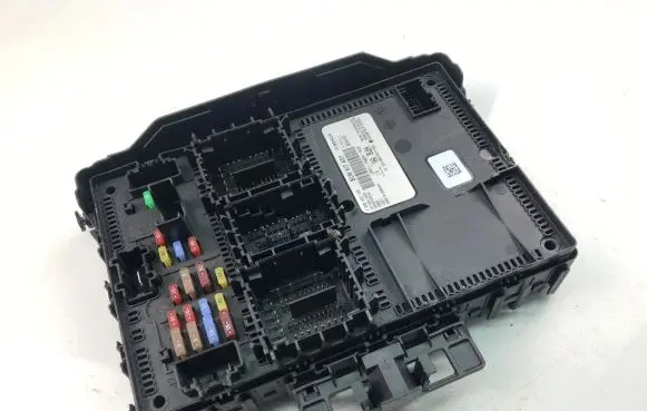 Ford Focus Fuse box set JX6T15604BJH