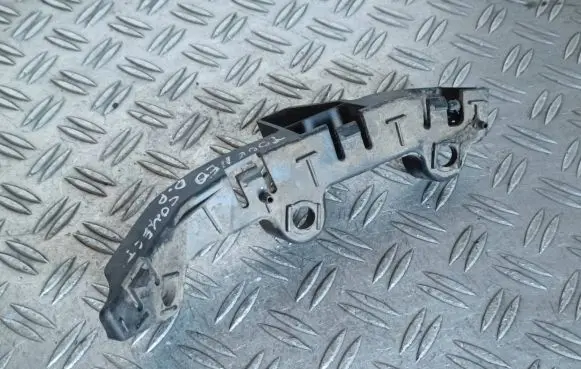 Ford Transit - Tourneo Connect Fender mounting bracket