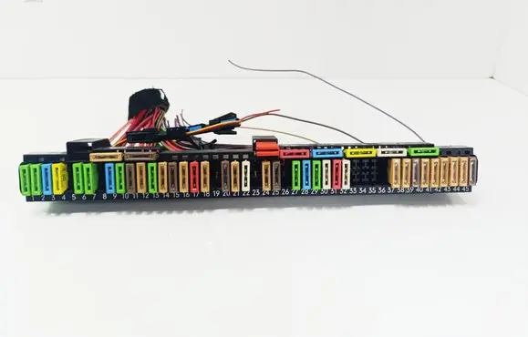BMW 5 E39 Fuse module