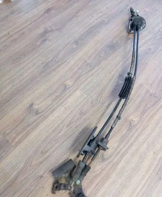 Iveco Daily 35 - 40.10 Gear shift cable linkage 504199606