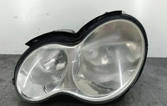 Mercedes-Benz C W203 Headlight/headlamp A2038203161