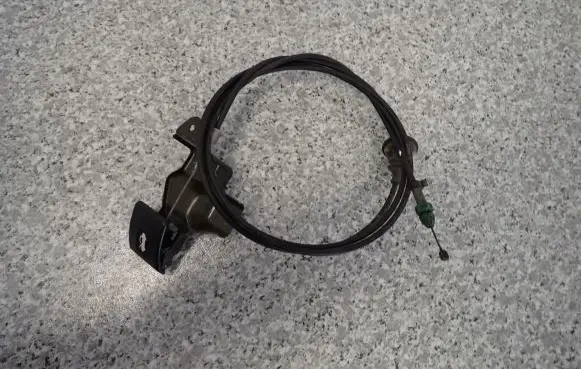 Nissan X-Trail T30 Engine bonnet/hood lock release cable 