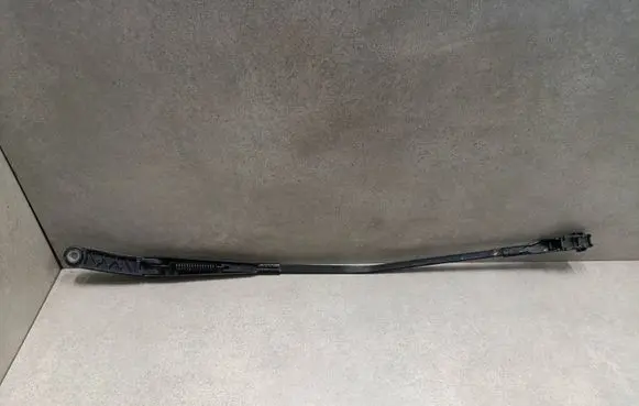 Audi A6 C7 Front wiper blade arm 4G1955408C