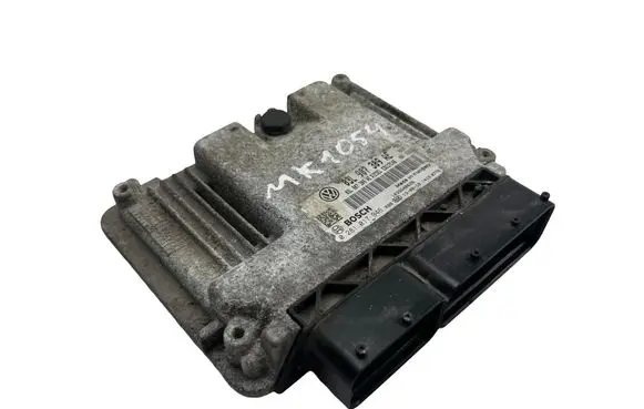 Volkswagen PASSAT B7 Engine control unit/module 03L907309AE 0281017946