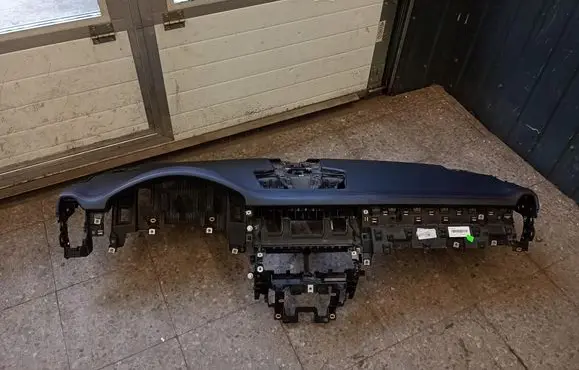 Porsche Cayenne (9Y0 9Y3) Dashboard 9Y0858005